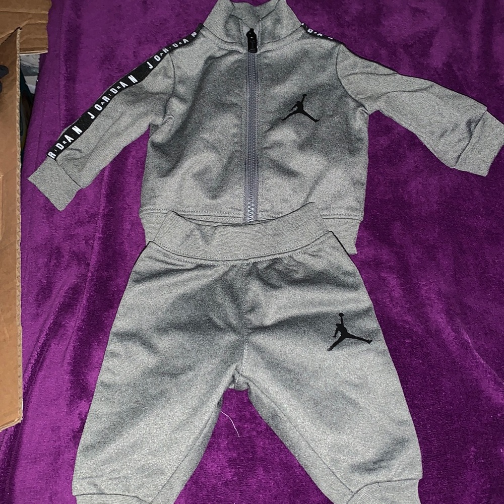 Jordan sweatsuit